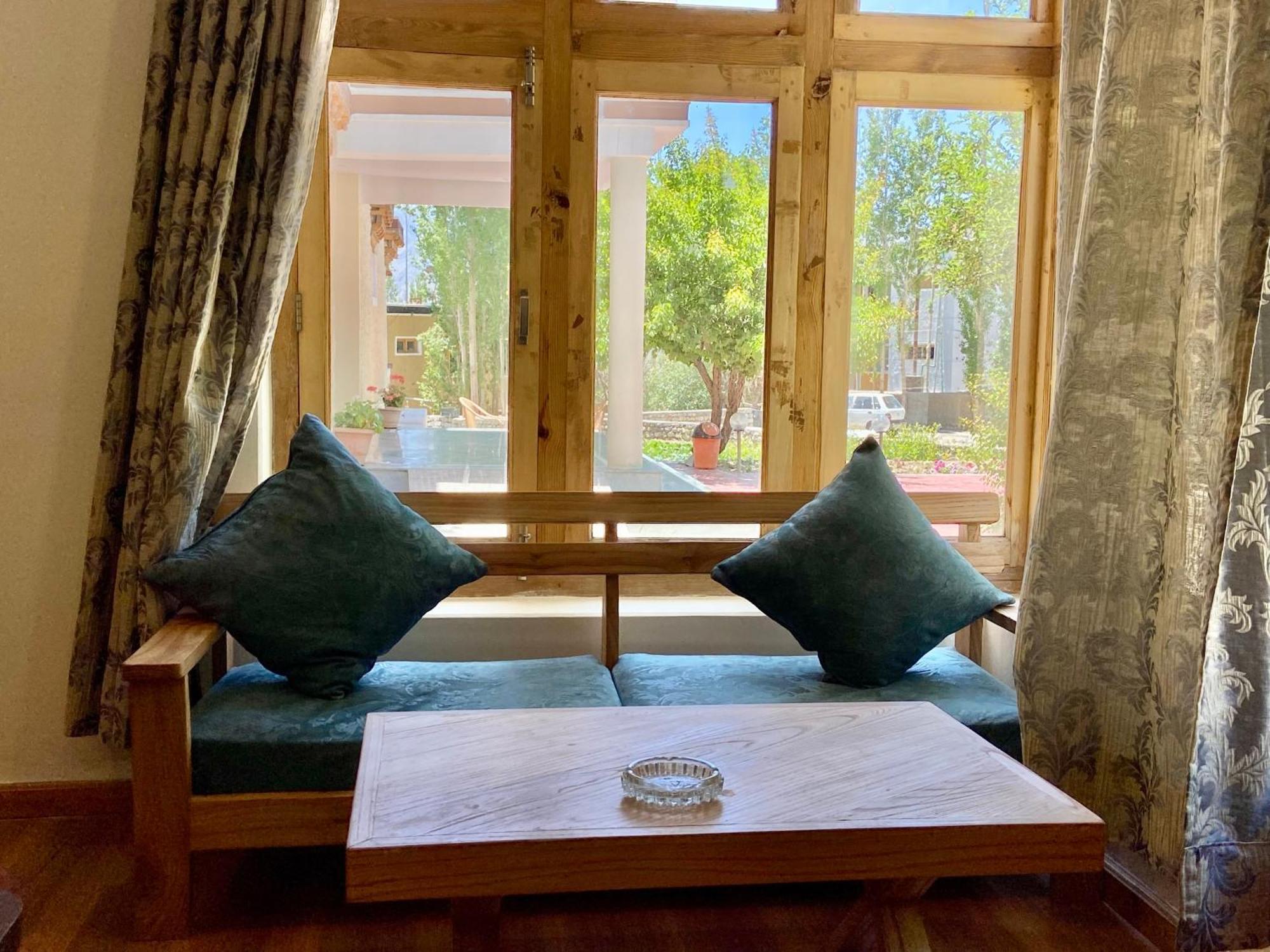 Hotel Palam Hills Лех Екстер'єр фото