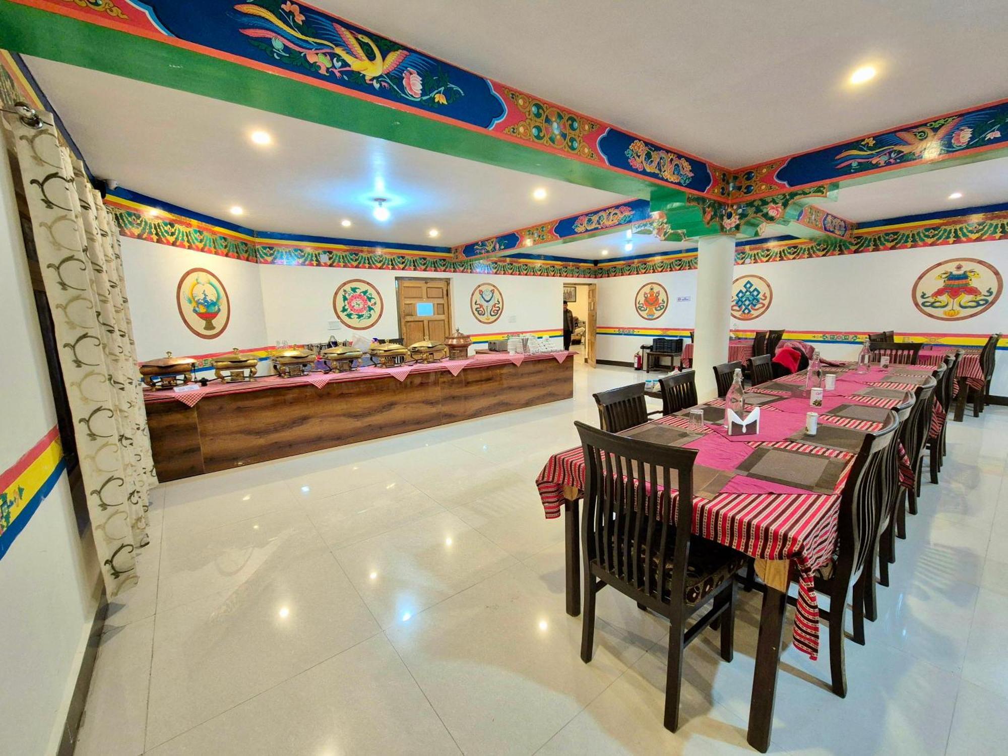 Hotel Palam Hills Лех Екстер'єр фото